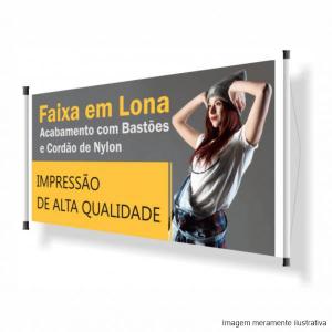 Faixa Brilho Lona 440G  4x0 Brilho Com madeira, ponteira, cordão ou ilhós 